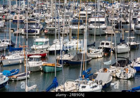 busy marina, full yachting marina, lymington marina, packed marina, marina yacht berths, popular yacht marina in lymington, hampshire, uk Stock Photo