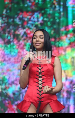 Mariah the Scientist performs on stage during 2025 Global Citizen