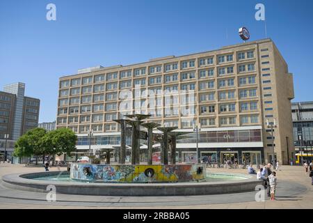 Berolinahaus, Fountain of Friendship between Peoples, Alexanderplatz, Mitte, Berlin, Germany Stock Photo