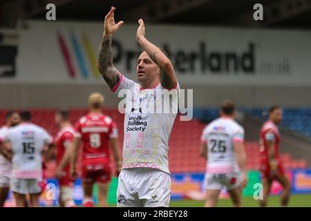 AJ Bell Stadium, Stadium Way, Eccles, Salford, 9th July 2023 Betfred Super League Salford Red Devils v Leeds Rhinos Richie Myler of Leeds Rhinos celebrates the 16-14 win over Salford Red Devils Credit: Touchlinepics/Alamy Live News Stock Photo