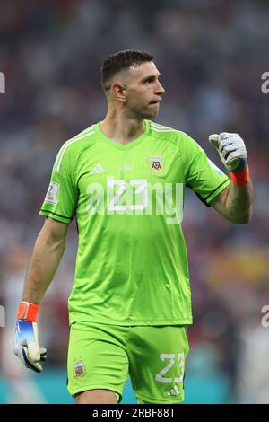 Lusail, Qatar, 18th. December 2022. Emiliano Martinez celebrates his team’s first goal to make the score  during the match between Argentina vs. Franc Stock Photo