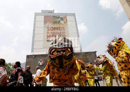 Non Exclusive: July 8, 2023, Mexico City, Mexico: Supporters of the senator and candidate for the direction of the Broad Front for Mexico for the pres Stock Photo