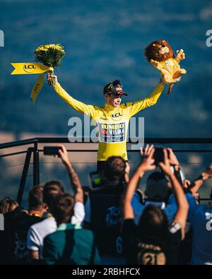 France. 09th July, 2023. Picture by Alex Whitehead/SWpix.com - 09/07/2023 - Cycling - 2023 Tour de France - Stage 9: Saint-Léonard-de-Noblat to Puy de Dôme (182.4km) - Jonas Vingegaard of Jumbo-Visma in the yellow jersey. Credit: SWpix/Alamy Live News Stock Photo