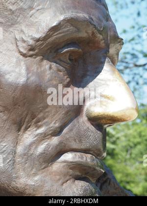 Gutzon Borglum's bronze head of Lincoln, located at the Lincoln Tomb and War Memorials State Historic Site in Springfield, IL - National Landmark Stock Photo
