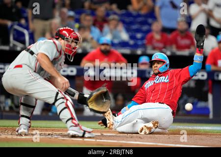 Cleveland Guardians' Josh Bell bats during the ninth inning in the first  baseball game of a doubleheader against the Miami Marlins, Saturday, April  22, 2023, in Cleveland. (AP Photo/Nick Cammett Stock Photo 