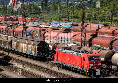 railroad shunting yard in Hagen-Vorhalle, freight trains, Hagen, North Rhine-Westphalia, Germany. Eisenbahn-Rangierbahnhof in Hagen-Vorhalle, Gueterzu Stock Photo