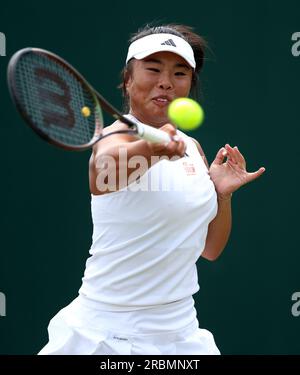 Mingge Xu in action during her girls singles match on day eight of the 2023 Wimbledon Championships at the All England Lawn Tennis and Croquet Club in Wimbledon. Picture date: Monday July 10, 2023. Stock Photo