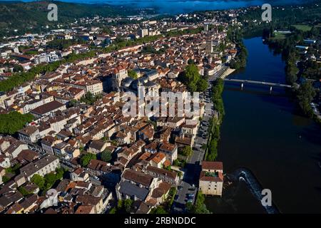 France, Lot (46), Cahors, general view of the town, Lot valley, Quercy Stock Photo