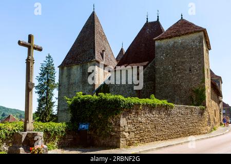 Chevance d'Or, 16th century house, Rue Honoré Chapuis, Arlay, Jura, France. Stock Photo