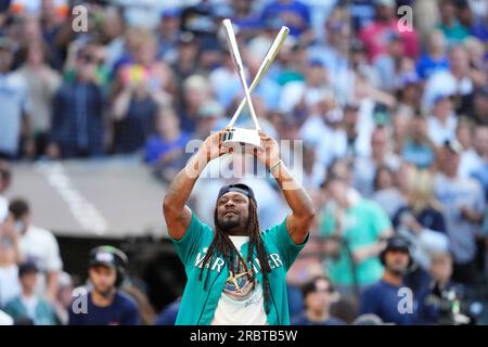 MLB News: Fans go crazy as Seattle hero Ken Griffey, Jr. snaps Home Run  Derby photos