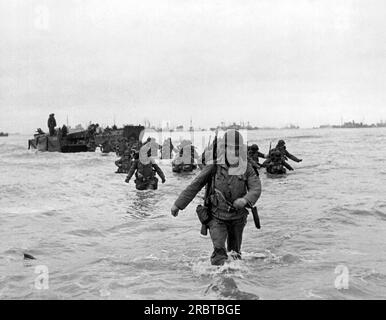 D-DAY - ALLIED FORCES DURING THE INVASION OF NORMANDY 6 JUNE 1944 - The ...