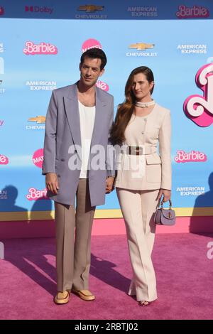 New York, USA. 06th Apr, 2022. (L-R) Mark Ronson and Grace Gummer attend  the Clive Davis 90th Birthday Celebration at Casa Cipriani in New York, NY,  April 6, 2022. (Photo by Anthony