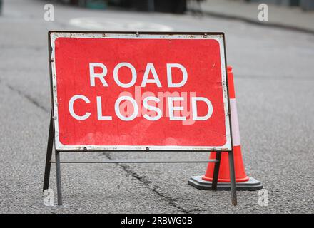 Road Closed sign in the UK Stock Photo