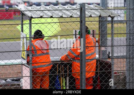 Track safety and flag wardens   during the FORMULA 1 ARAMCO BRITISH GRAND PRIX 2023 at Silverstone Circuit, Silverstone, United Kingdom on 6 July 2023 Stock Photo