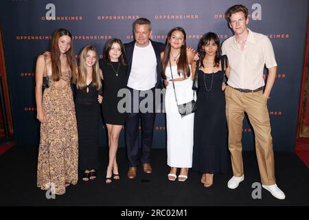 Matt Damon, Alexia Damon, Isabella Damon, Gia Damon and Stella Damon ...