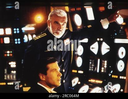 THE HUNT FOR RED OCTOBER  1990 Paramount Pictures film with Sean Connery at top and Alec Baldwin Stock Photo
