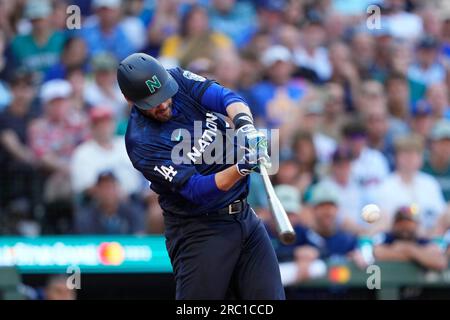 National League's J.D. Martinez, of the Los Angeles Dodgers