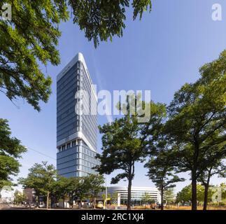 Porsche Design Tower, Porsche Centre, new high-rise building at Pragsattel in Stuttgart with a height of 90 metres. A Radisson Blu hotel will move Stock Photo