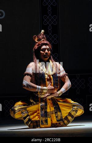 Shiva tandava dance in Bharatanatyam, classical dance of Tamil Nadu, India, Asia Stock Photo