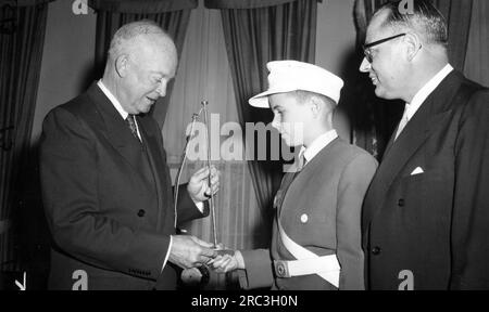 Eisenhower, Dwight D., 14.10.1890 - 28.3.1969, American general and politician, ADDITIONAL-RIGHTS-CLEARANCE-INFO-NOT-AVAILABLE Stock Photo