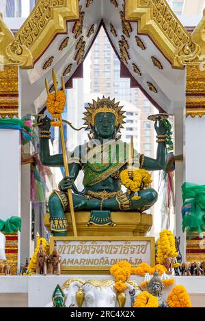 The Amarindradhiraja Shrine is a Hindu shrine dedicated to Indra, the king of the gods in Thai mythology. It is located in front of Amarin Plaza in Ba Stock Photo