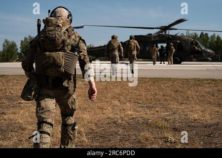 Special Operations Forces assigned to the 352d Special Operations Wing ...