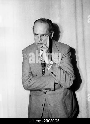 United States:   c. 1947 A pensive portrait of astronomer Edwin Hubble. Stock Photo