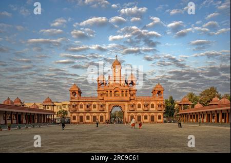 01 07 2009 The main gate of the  BAPS Swaminarayan Temple is known as Akshar Dwar.Swaminarayan.Temple Gondal Saurashtra Gujarat India.Asia. Stock Photo