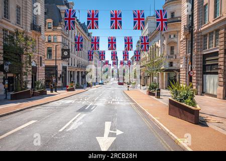 regent-street-saint-james-in-