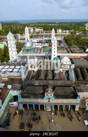 Nagoor Dargah Syed Shahul Hameed Dargah Nagore Andavar dargah (1490â€“1579 CE) in Nagore, Tamil Nadu, South India, India, Asia Stock Photo