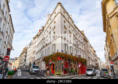 Paris, France - January 20, 2022: General street view from Paris, the French capital. Typical French architecture and urban view. Stock Photo