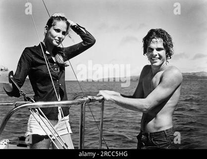 Deborah Raffin, Joseph Bottoms, on-set of the Film, 'The Dove', Paramount Pictures, 1974 Stock Photo