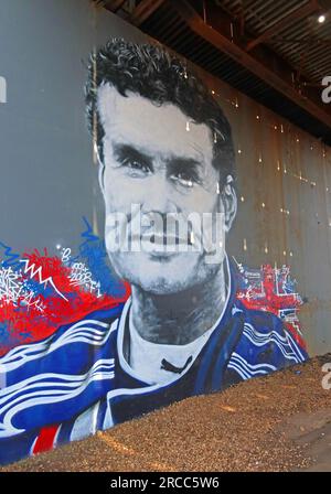 British Racing driver David Coulthard MBE, by mural artist Murwalls, at Silverstone circuit, painted for the British F1 GP 2023 Stock Photo