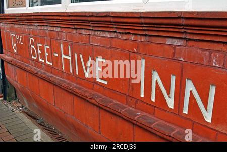 The old Bee-Hive Inn, red-brick pub at 44 High Street, Northwich, Cheshire, UK, CW9 5BE, now an estate agents office Stock Photo