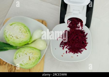 Vegetable shredder hi-res stock photography and images - Alamy