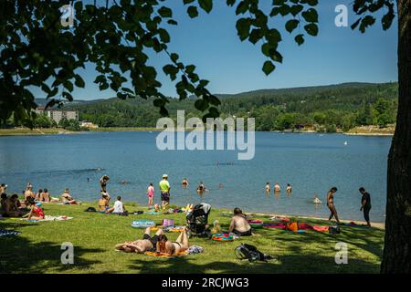 People enjoy hot summer weather at Mseno Dam, water reservoir in Jablonec nad Nisou, Czech Republic, July 15, 2023. (CTK Photo/Radek Petrasek) Stock Photo