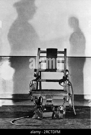 The electric chair that Julius and Ethel Rosenberg were executed in ...