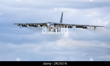 United States Air Force - Boeing B-52H Stratofortress on final approach to RAF Fairford. Stock Photo