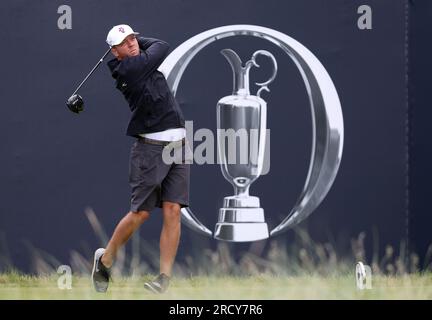 Hoylake, Merseyside, UK. 17th July 2023; Royal Liverpool Golf Club, Hoylake, Merseyside, England: The Open Championship Practice Day; Talor Gooch (USA) plays from the tee at the opening hole Credit: Action Plus Sports Images/Alamy Live News Stock Photo