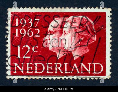 Used franked Nederland Netherlands Stamp Juliana Regina 40c Forty