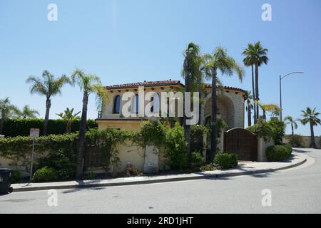 Pacific Palisades, California, USA 16th July 2023 Basketball Player Kobe Bryant’s First Home in LA at 1545 Lachman Lane on July 16, 2023 in Pacific Palisades, California, USA. Photo by Barry King/Alamy Stock Photo Stock Photo