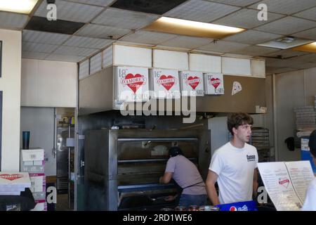 Malibu, California, USA 16th July 2023 DÕAmoreÕs Pizza in Malibu, California, USA. Photo by Barry King/Alamy Stock Photo Stock Photo