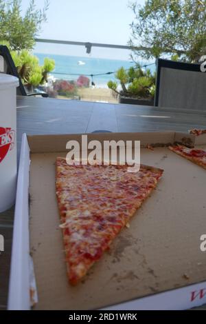 Malibu, California, USA 16th July 2023 DÕAmoreÕs Pizza in Malibu, California, USA. Photo by Barry King/Alamy Stock Photo Stock Photo