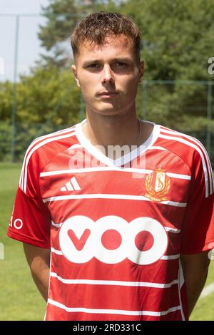 Liege, Belgium. 18th July, 2023. Standard's Zinho Vanheuden poses for a portrait picture at the 2023-2024 season photoshoot of Belgian Jupiler Pro League team Standard de Liege, Tuesday 18 July 2023 in Liege. BELGA PHOTO BRUNO FAHY Credit: Belga News Agency/Alamy Live News Stock Photo