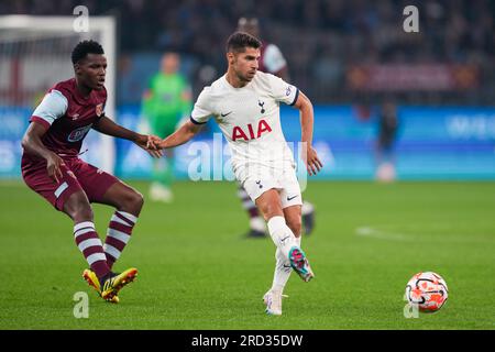 Perth, Australia. 18th July, 2023. Australia, Perth, July 18th 2023: Manor Solomon (71 Tottenham) passes the ball during the International Friendly football match between Tottenham Hotspur and West Ham United at Optus Stadium in Perth, Australia. (Daniela Porcelli/SPP) Credit: SPP Sport Press Photo. /Alamy Live News Stock Photo