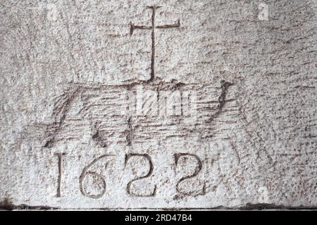 Ancient vandals in Rome (1622) - Visitors carving symbols into the walls of Saint Sebastian Gate (Porta San Sebastiano or Porta Appia) - Rome - Italy Stock Photo