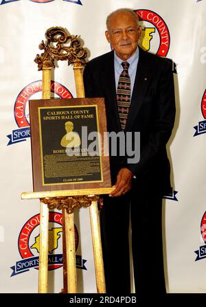 Negro baseball league umpire Bob Motley and wife Pearline with