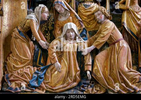 The Passion of the Virgin Mary under Jesus' Cross, detail of carved winged altar, work of the Lukas Guild Antwerp, late Gothic, Sankt Lambertus Stock Photo