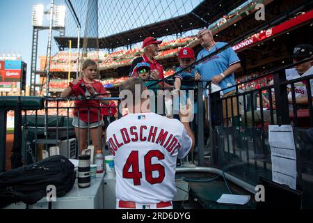St. Louis Cardinals first baseman Paul Goldschmidt (46) signs autographs for fans prior to a MLB regular season game between the Miami Marlins and St. Stock Photo