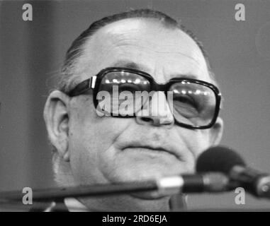 Wischnewski, Hans-Juergen, 24.7.1922 - 24.2.2005, German politician (SPD), ADDITIONAL-RIGHTS-CLEARANCE-INFO-NOT-AVAILABLE Stock Photo
